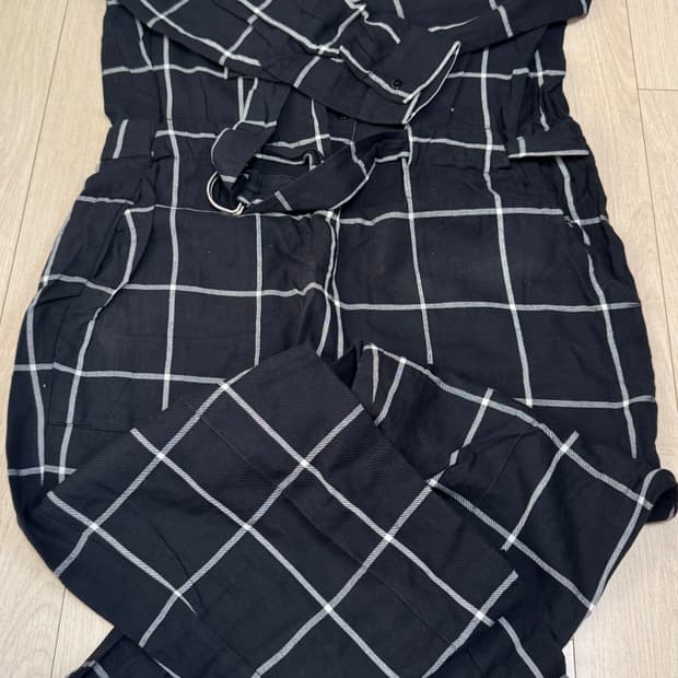 자라 벨트포인트 체크 점프수트