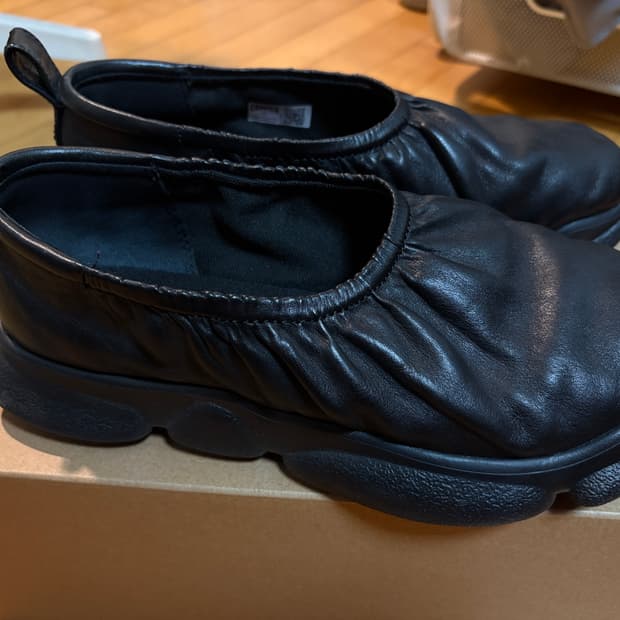 Camper karst 블랙 us7 eu40