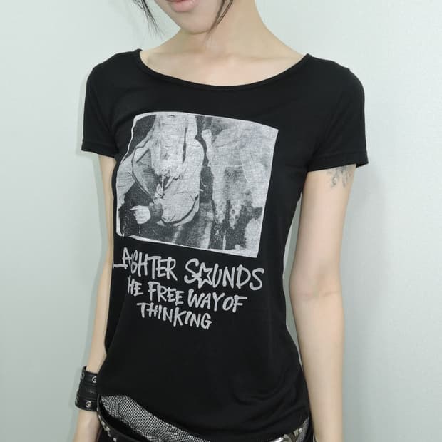 Grunge Photo Graphic Slim T-Shirt