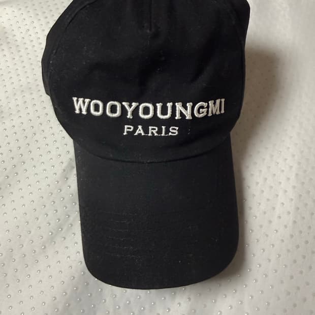 우영미 볼캡