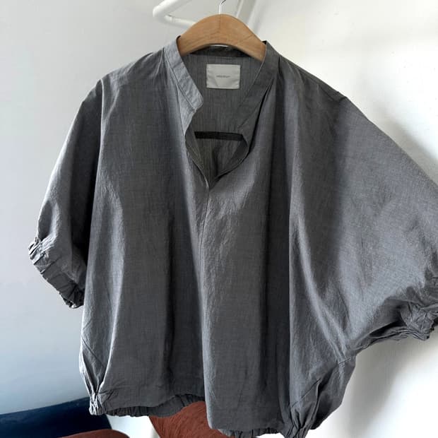 Shirried wide sleeve panel design shirt