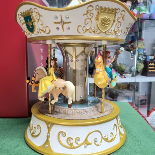 홀마크 디즈니 프린세스 회전목마 오르골