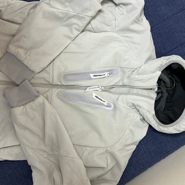 앤드원더 퍼텍스 알파 에어 후디 라이트 그레이