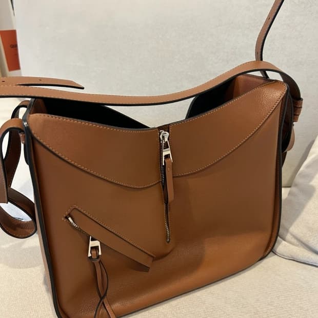 로에베 스몰 해먹 백(Small Hammock Bag)' 탄(Tan)
