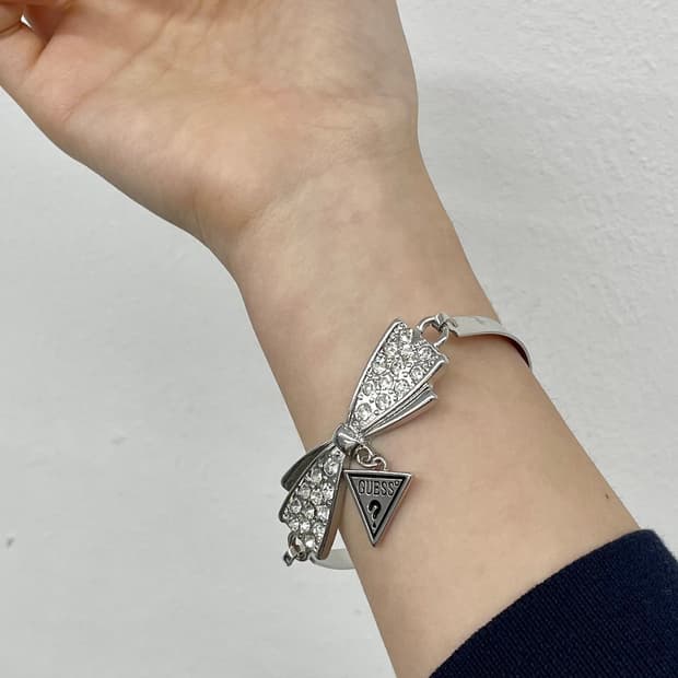 게스 갸루 리본 큐빅 팔찌
