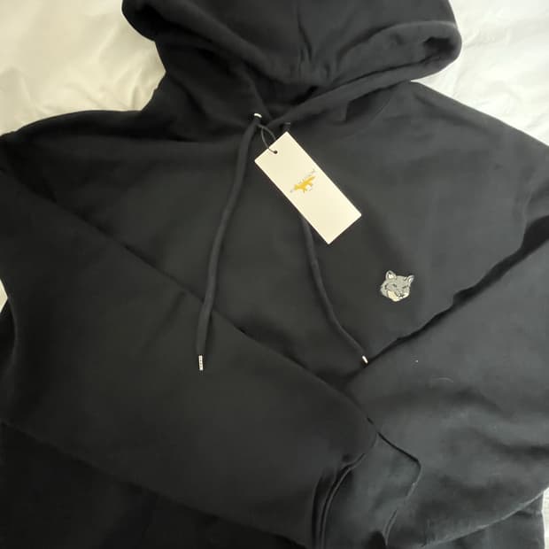 메종키츠네 블랙 후드