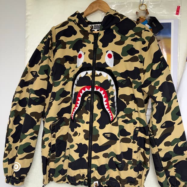 베이프 샤크 바람막이 후드집업 카모 L