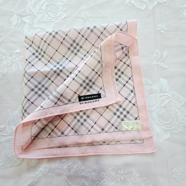 버버리 핑크 체크 손수건