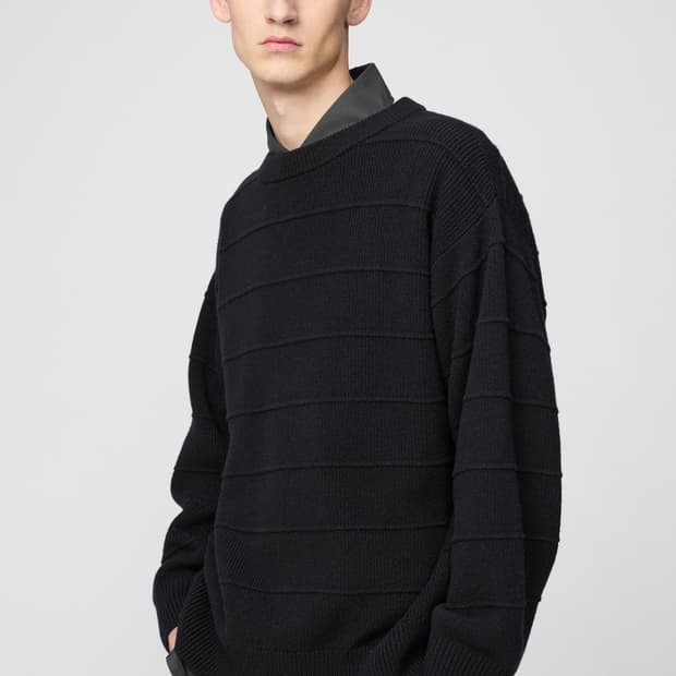 유니클로u 25fw 램스울 크루넥 스웨터 블랙 / L