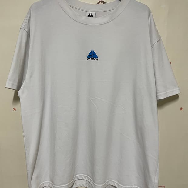 나이키 ACG 반팔티 화이트