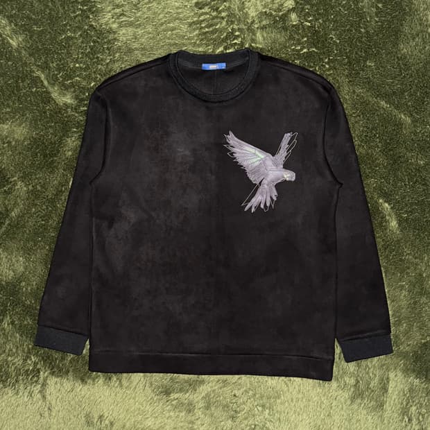 [105] Another T TNGT 엠브로이더리 스웨이드 텍스쳐 스웻