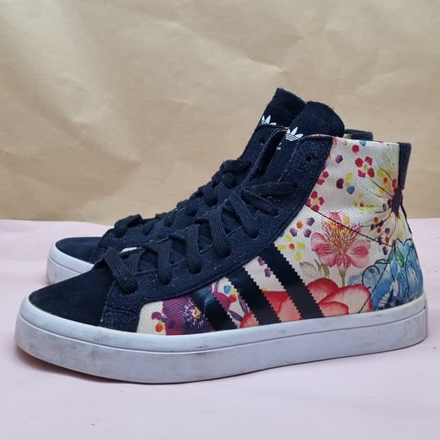 아디다스 여성하이탑230