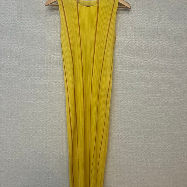 플리츠플리즈 브랜드 뉴데이 팝업 원피스 엘로우