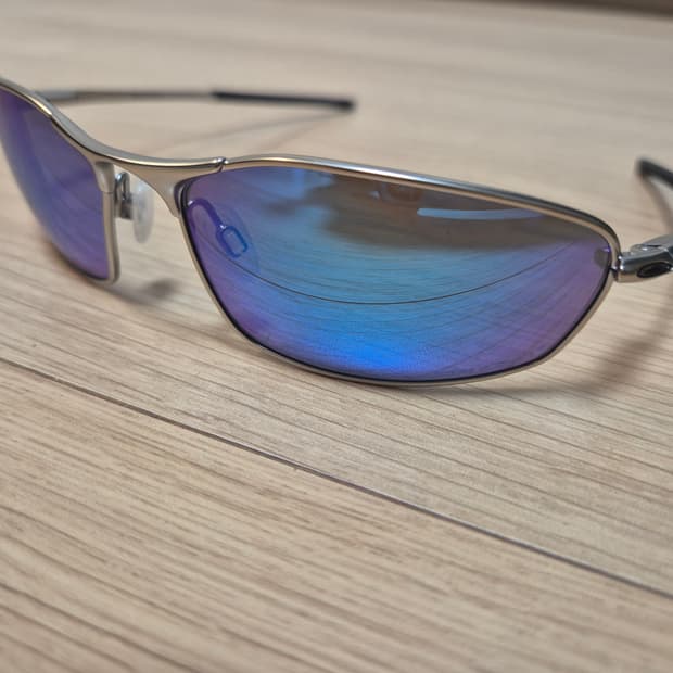 오클리 위스커 (프리즘 사파이어 편광) 