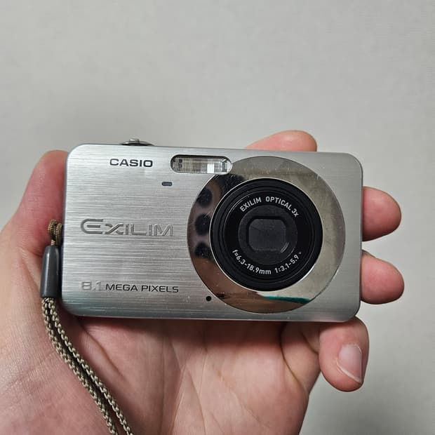 (카리나, 토모토모, 츄 디카) 카시오 엑슬림 EX-Z80 디카