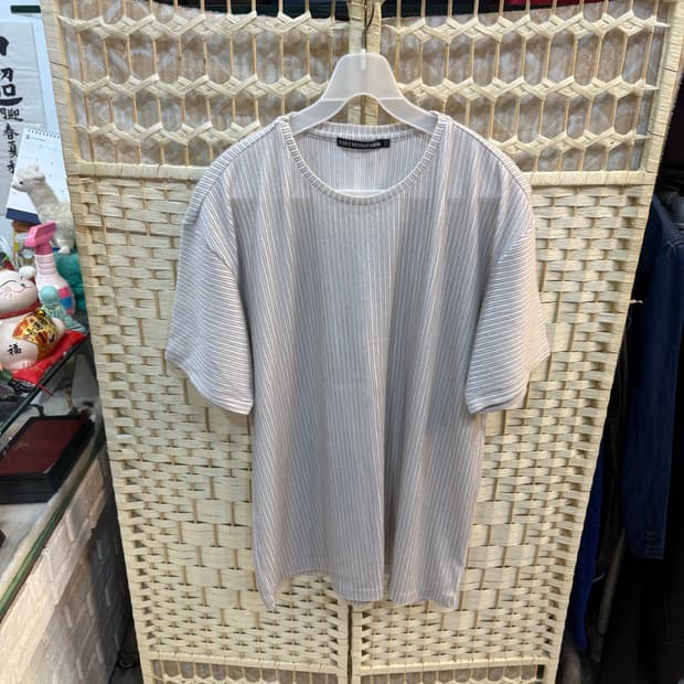 110 정품 이세이미야케 반팔 팝니다
