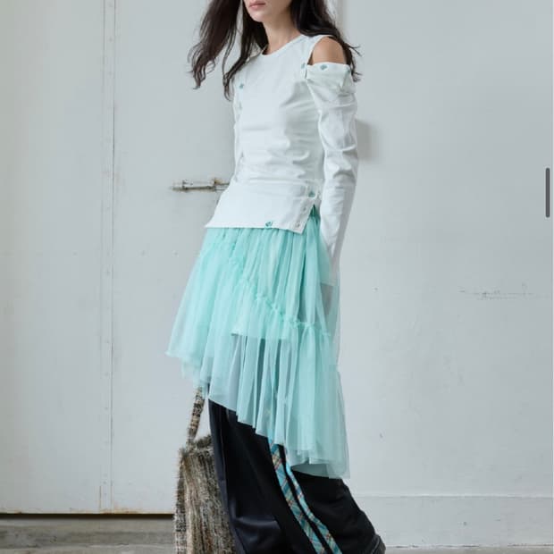 헤레틱 WAVE SHA SKIRT / mint. 새상품