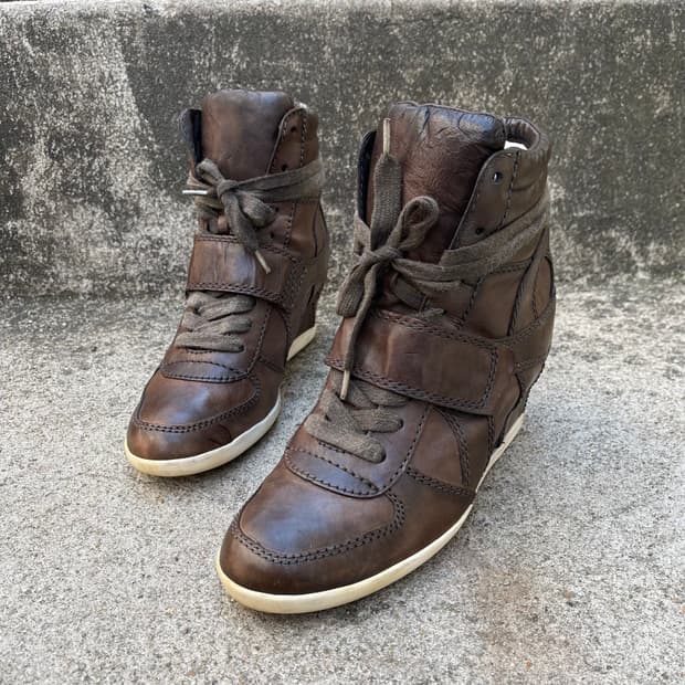 [38] ASH 닥크 브라운 레더 웨지힐 스니커즈 (245)