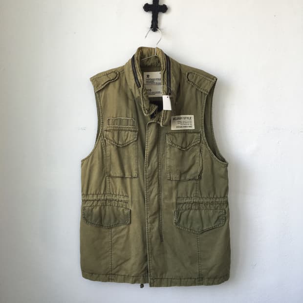 Khaki vest