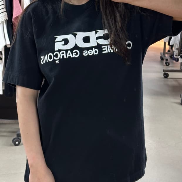 꼼데가르송(COMME des GARÇONS) 반팔