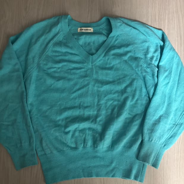 베르크서울 브이넥 니트 민트