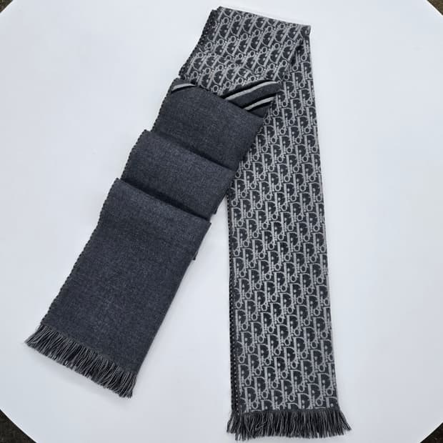 디올 오블리크 머플러 목도리