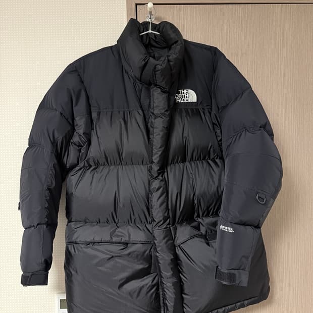 노스페이스 힘다운 일본판 m사이즈 팝니다