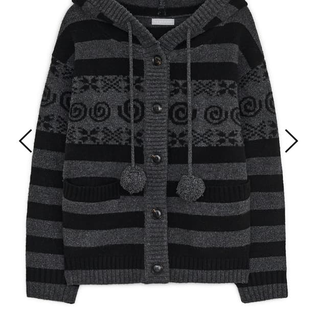 허유스 Angel wing hooded pom-pom cardigan