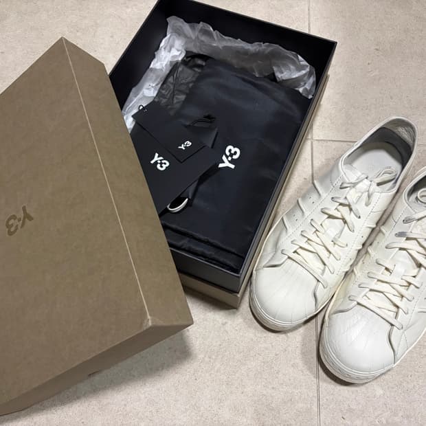 Y-3 슈퍼스타 오프화이트 스니커즈 275