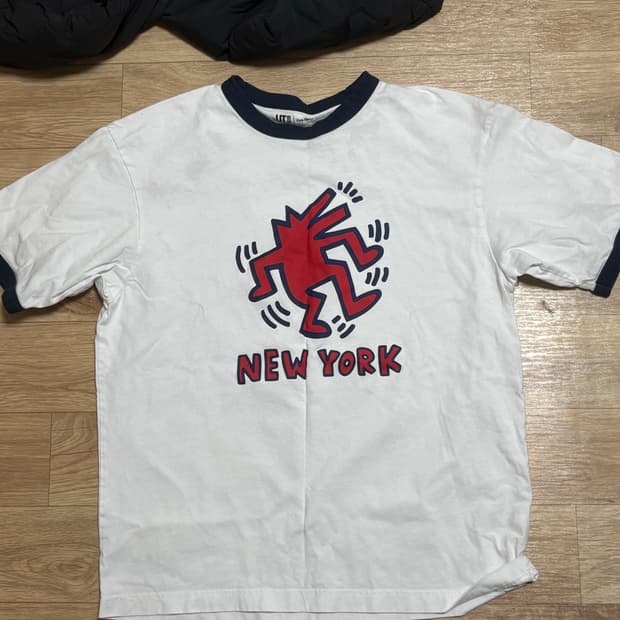 유니클로 UT 키스해링 링거 반팔티 L