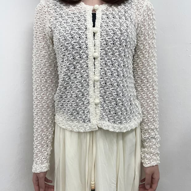 크림 짜임 버튼 가디건