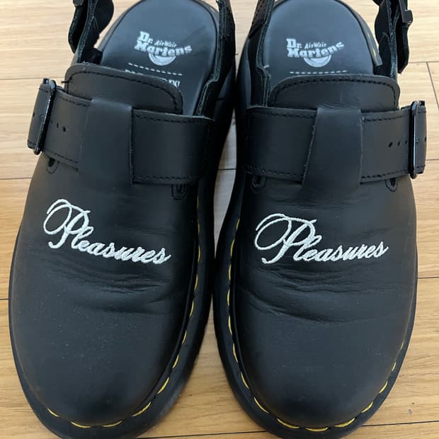 닥터마틴x플레져스 조지 240
