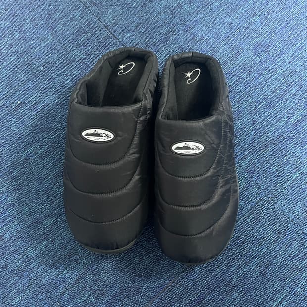 코르테이즈 패딩 클로그