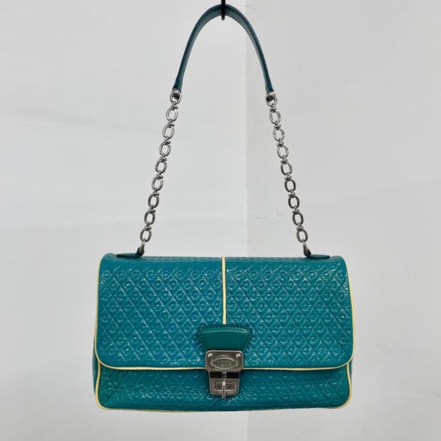 토즈 00s 페이던트 퀼팅 체인 숄더백