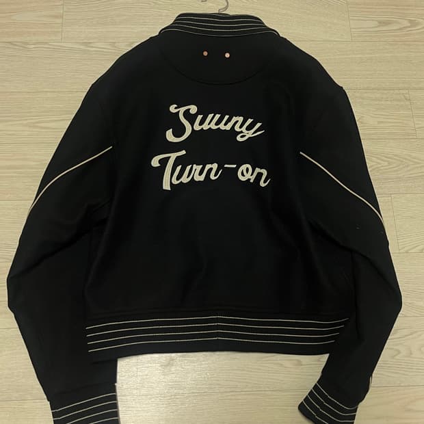 앤더슨벨 써니 바시티자켓 L사이즈 상태매우굿