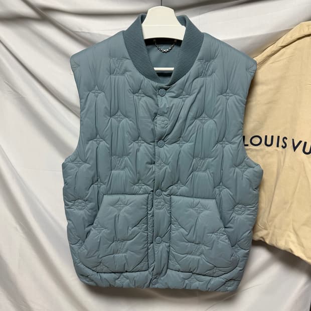 [S+급/48] 루이비통 모노그램 플라워 패딩 조끼 풀구성