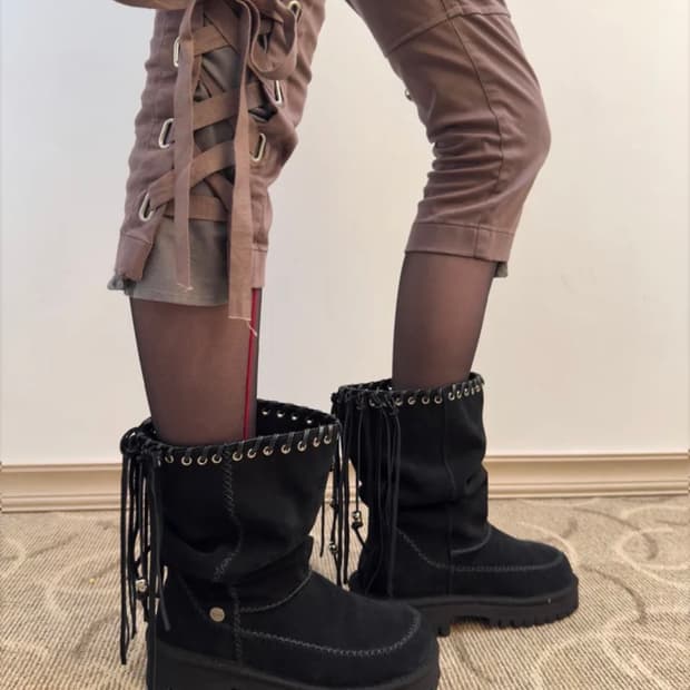 여밈 pigtail boots (black) 새상품 250 팝니다.