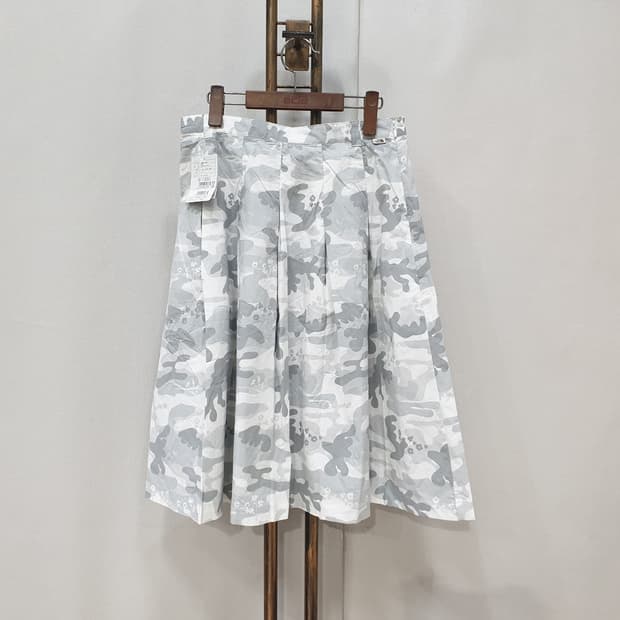 노스페이스 화이트 카모 패턴 치마 스커트 