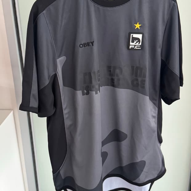 Obey 저지 반팔티 L