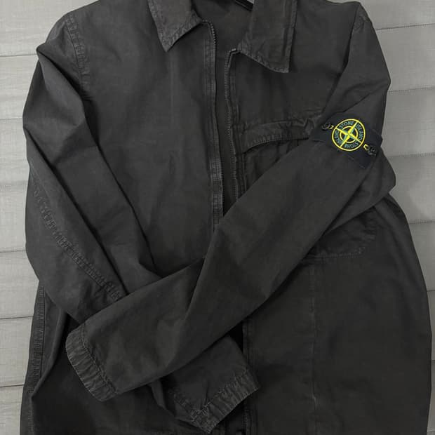 스톤아일랜드 오버셔츠 가먼트다이 올드이펙트 24fw