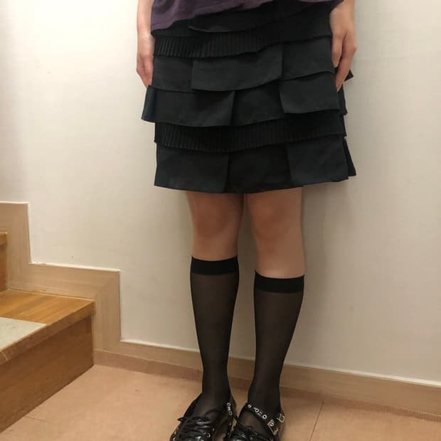 빈티지 블랙 프릴 미디 스커트