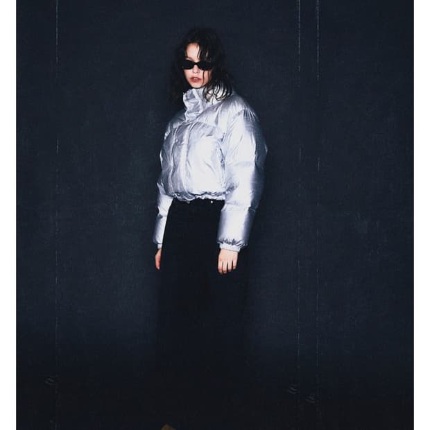 밀로우먼 커브드 숏 푸퍼 자켓 패딩 실버