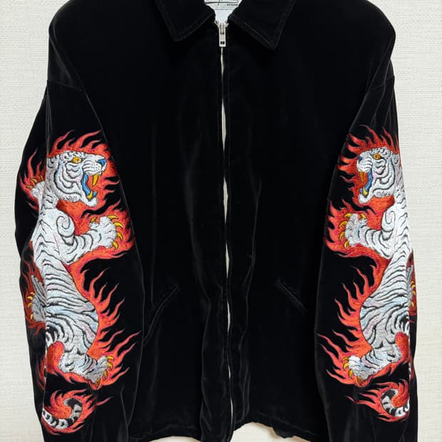 와코마리아 팀레이 벨벳자켓