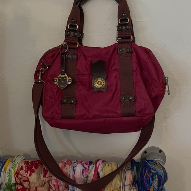 키플링 버건디 미들 보스턴백[무배]