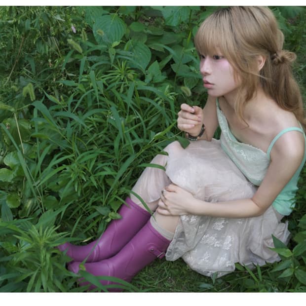 liveinmoss ni-wa sleeveless (green pale)