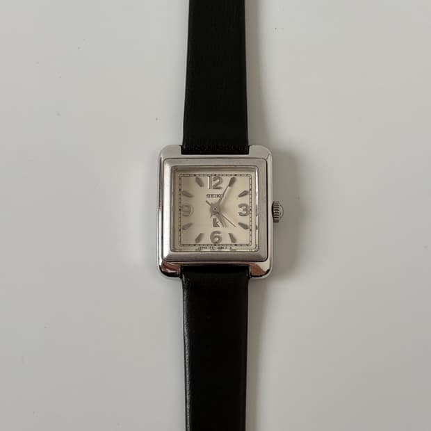 2000s Lukia Silver Square Ladies Quartz