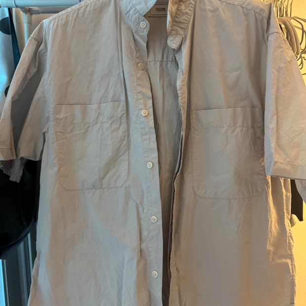 어나더 오피스 반팔 셔츠 도브그레이