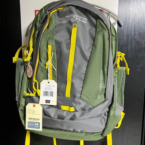 잔스포츠 오딧세이 카고그린 컬러 39L 대용량