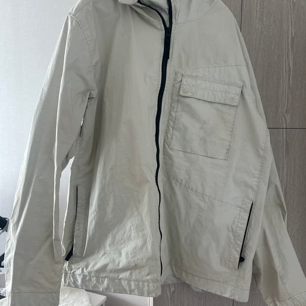 (L) 스톤아일랜드 22ss 멤브라나 바람막이