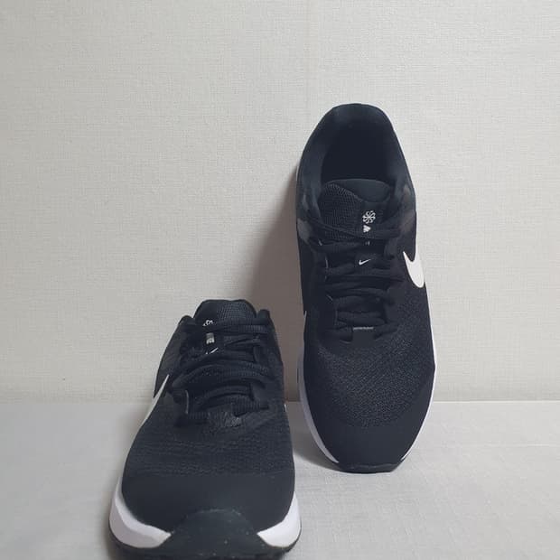 240mm 나이키 레볼루션 블랙 운동화
